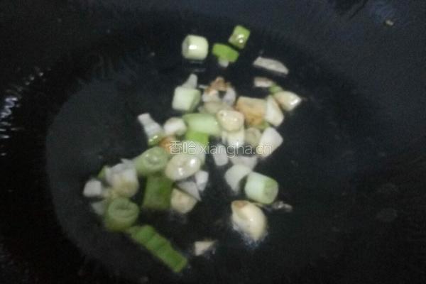 香菜炒菜花的做法图解3