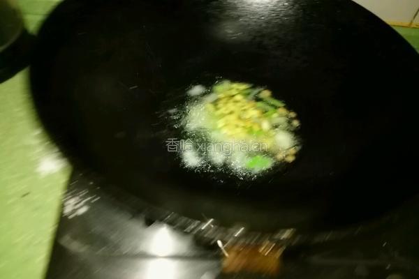 黄瓜片炒鸡蛋的做法图解4