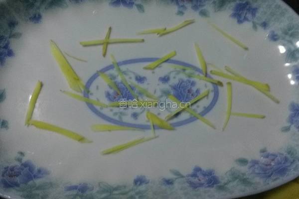 清蒸鲈鱼的做法图解4