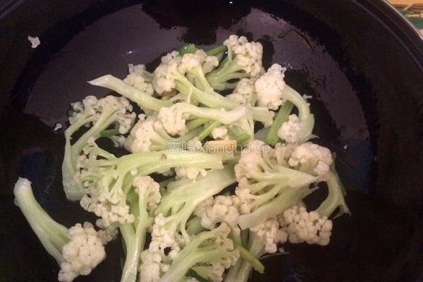 素炒花菜的做法图解6