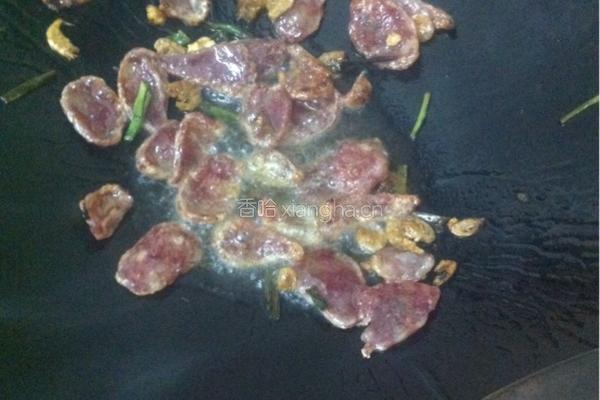 芥蓝腊肠炒饭的做法图解9