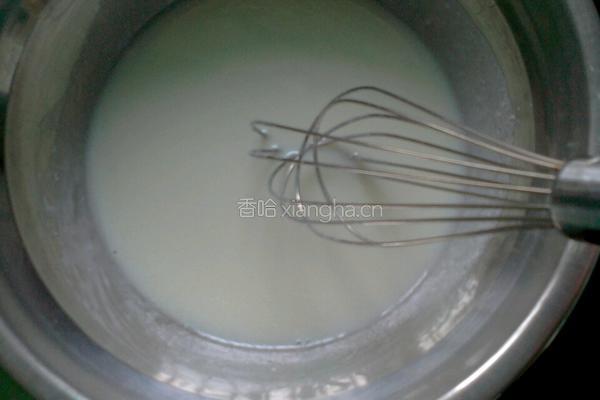 戚风蛋糕的做法图解2