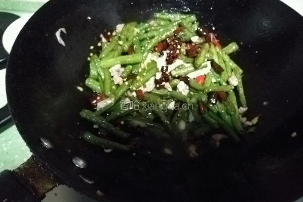干煸豆角的做法图解8