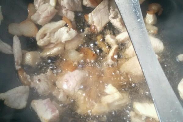 老干妈辣酱炒肉片杏鲍菇的做法图解3