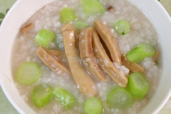 鱿鱼干菜心粒粥