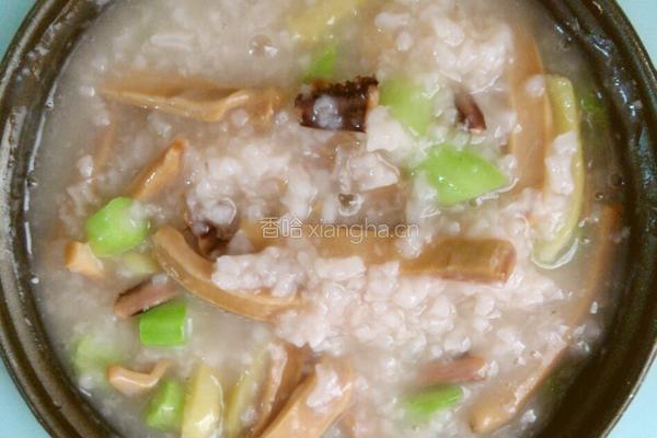 鱿鱼干菜心粒粥的做法图解4
