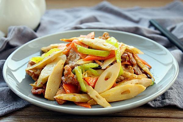 笋尖炒肉的做法图解8