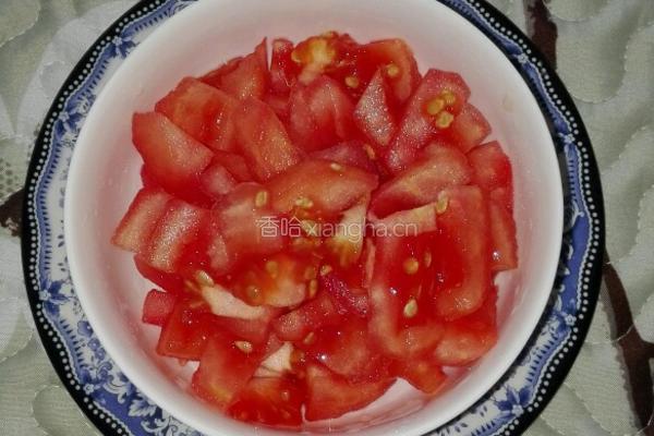 娃娃菜粉丝炒番茄的做法图解4