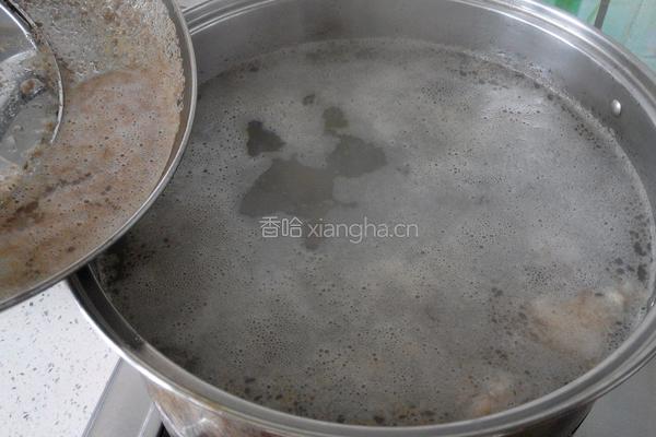 山药香菇排骨汤的做法图解1