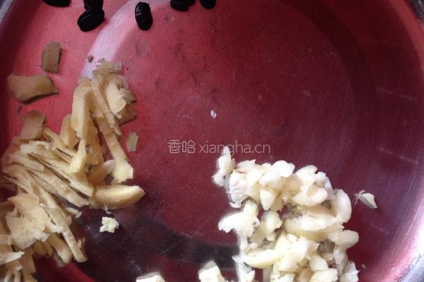 豉汁炒蚬肉的做法图解3