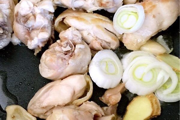砂锅煲鸡腿蘑菇的做法图解5