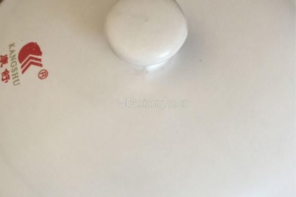 砂锅煲鸡腿蘑菇的做法图解7