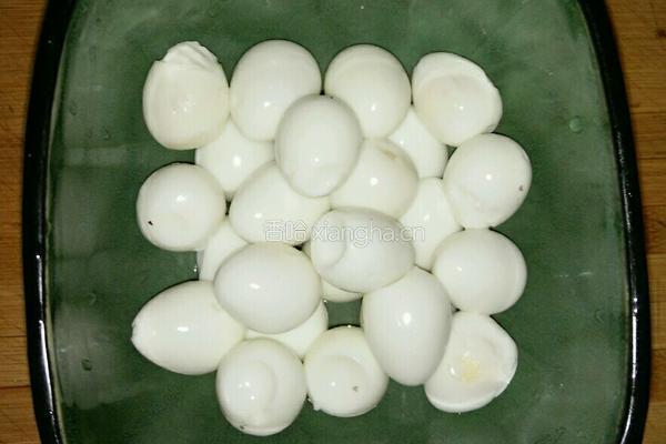糖醋虎皮鹌鹑蛋的做法图解4