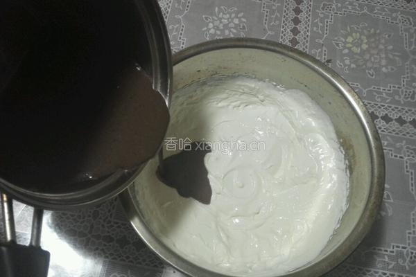 巧克力慕斯蛋糕的做法图解5