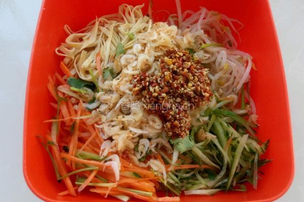 豆芽拌三丝的做法图解9