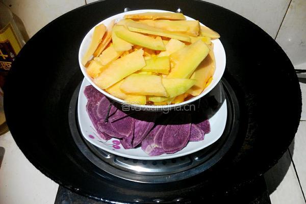 紫薯南瓜饼的做法图解2