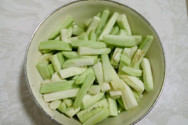肉沫茄条的做法图解1