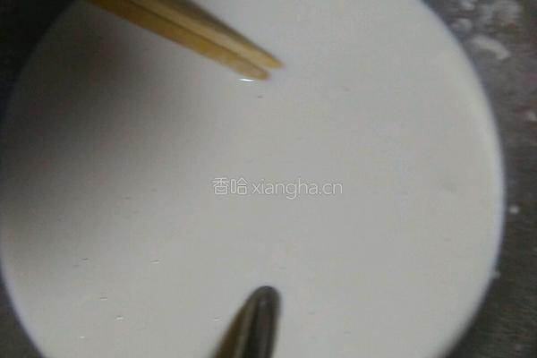东北酸菜猪肉陷煎饼的做法图解1