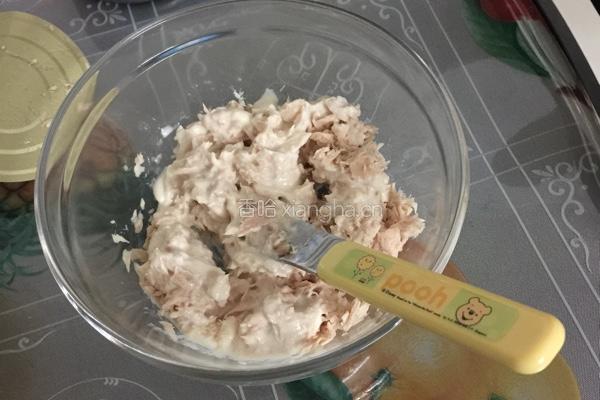 金枪鱼芝士三明治的做法图解3