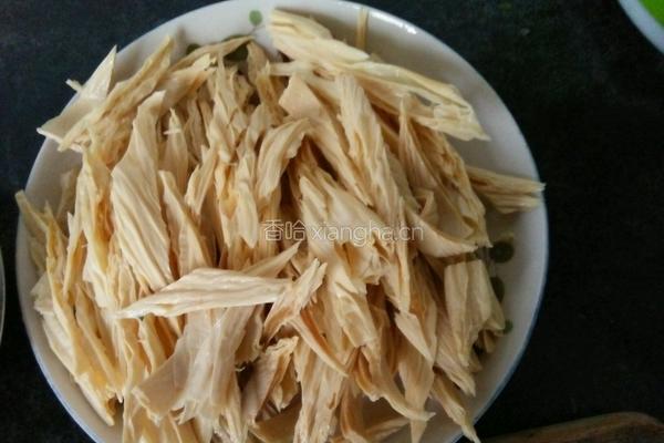 香芹炒腐竹的做法图解3