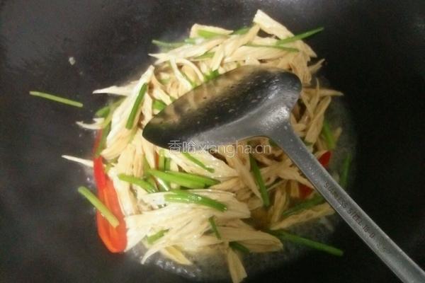 香芹炒腐竹的做法图解7