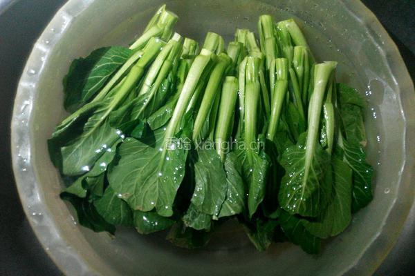 肉沫白灼菜心的做法图解2