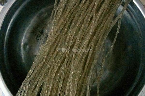 肉丝酸辣粉的做法图解2