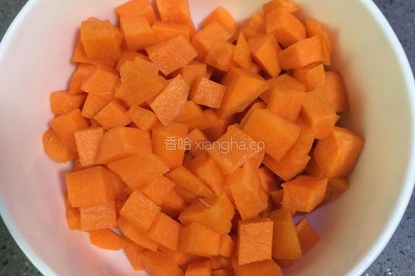 什锦蔬菜丁的做法图解2