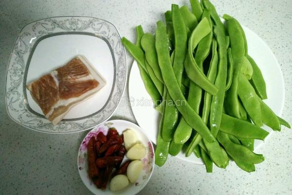 四季豆烧肉的做法图解1