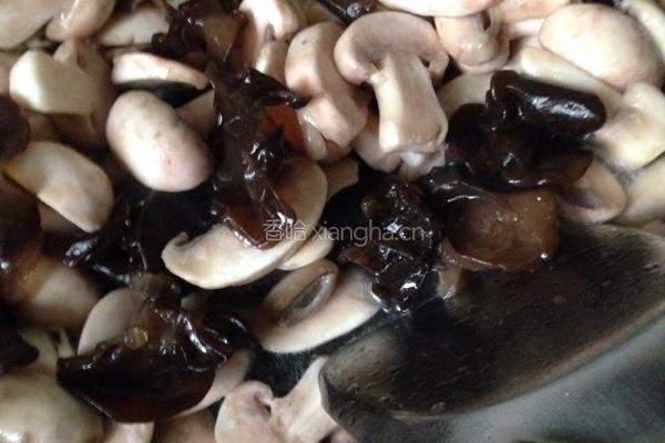 素炒口蘑的做法图解5