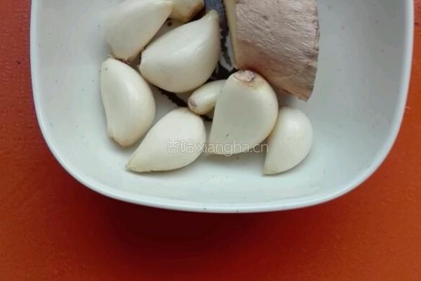 淋炸鲫鱼的做法图解3