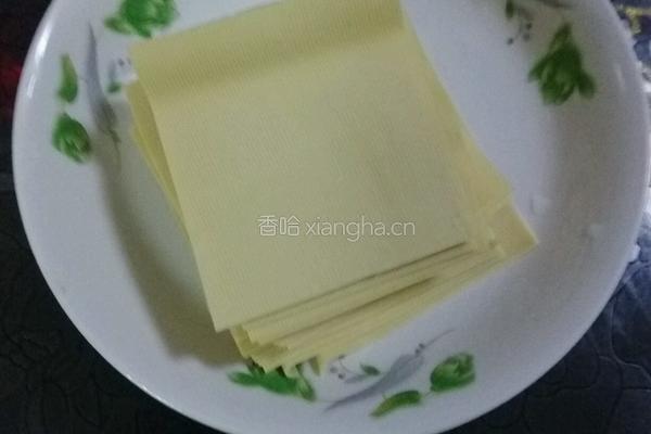 鸡汤豆腐串的做法图解1