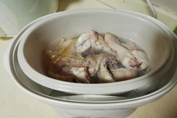 鱼胶炖海参的做法图解4