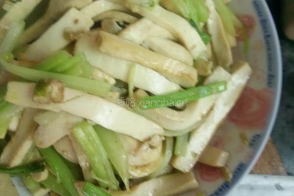 芹菜炒豆干