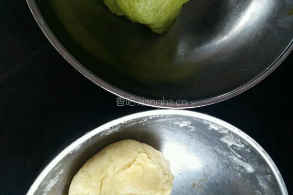 抹茶原味棋格脆饼的做法图解1