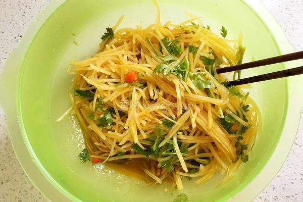 凉拌土豆丝的做法图解11