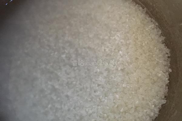 白菜排骨饭的做法图解1
