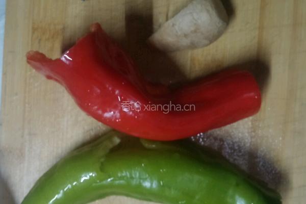 青红椒炒鸭胗、心的做法图解5