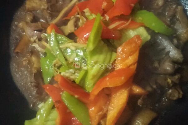 青红椒炒鸭胗、心的做法图解12