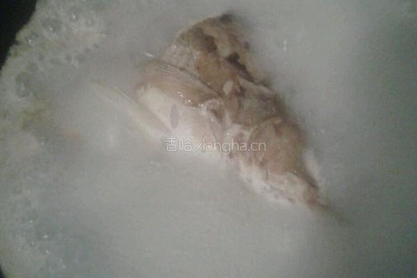 鱼头汤的做法图解4