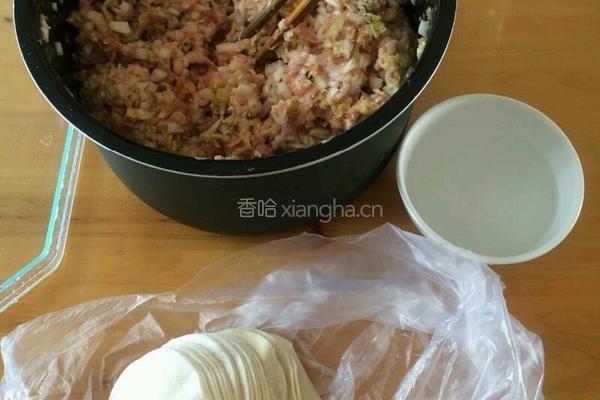 白菜猪肉饺的做法图解5