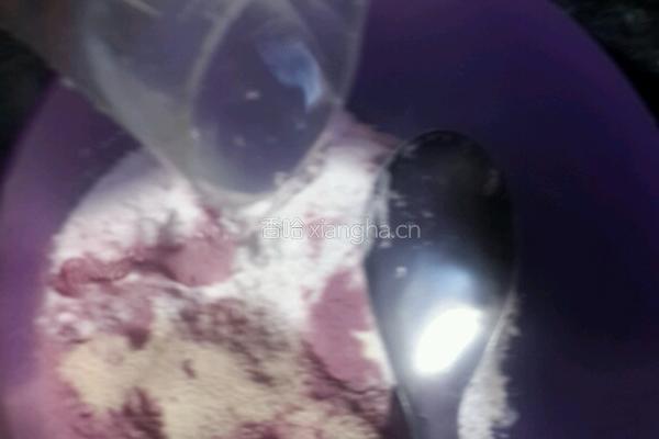 紫薯豆沙包的做法图解2