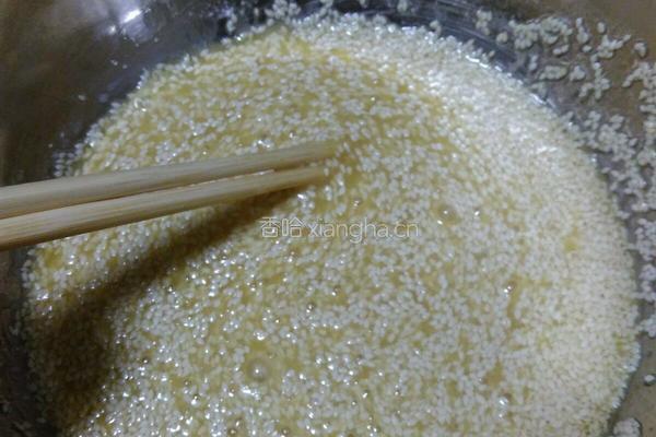 白芝麻酥饼的做法图解1