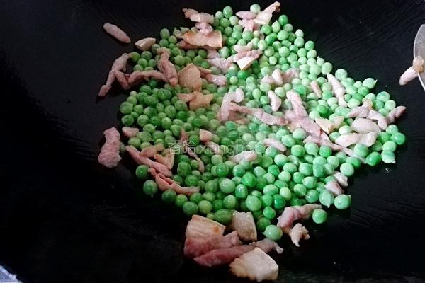 猪肉炒豌豆的做法图解7