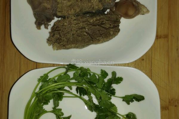 拌牛肉的做法图解1