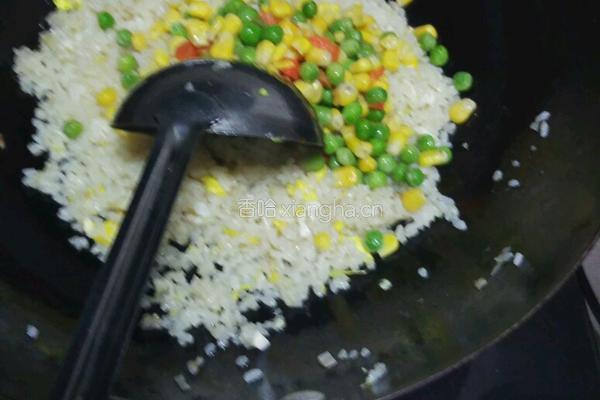 什锦蛋炒饭的做法图解7