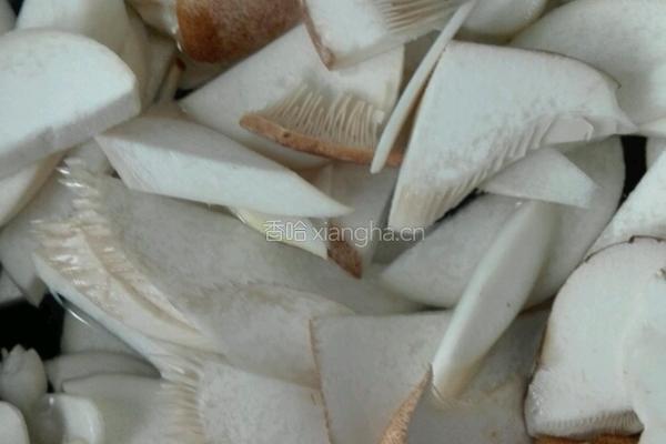 孢茹菌汤的做法图解2