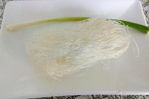 萝卜丸子粉丝汤的做法图解3