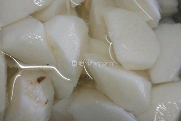 山药红枣当归三黄鸡的做法图解5