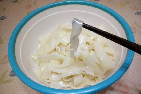 自制凉拌面皮的做法图解21